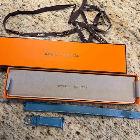 EUC Apple Watch Hermes band 41mm Double Tour Bleu Jean - Picture 4 of 7